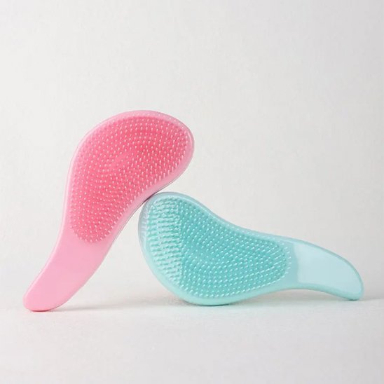 Brosse à cheveux rose et bleu