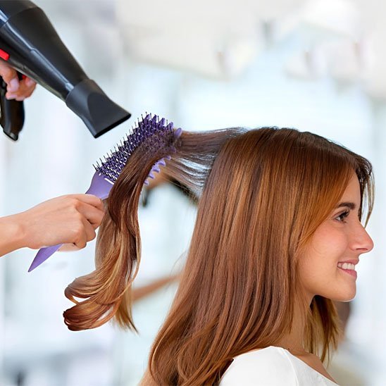 Brosse cheveux bouclés seche ses cheveux