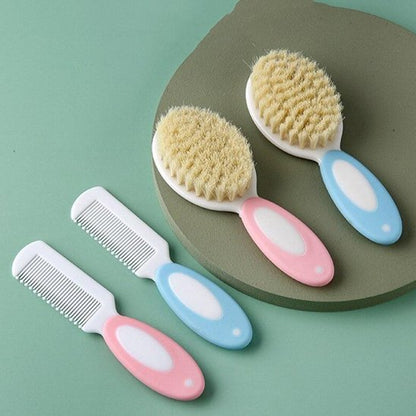 Brosse cheveux pour bebe sur table peigne et brosse