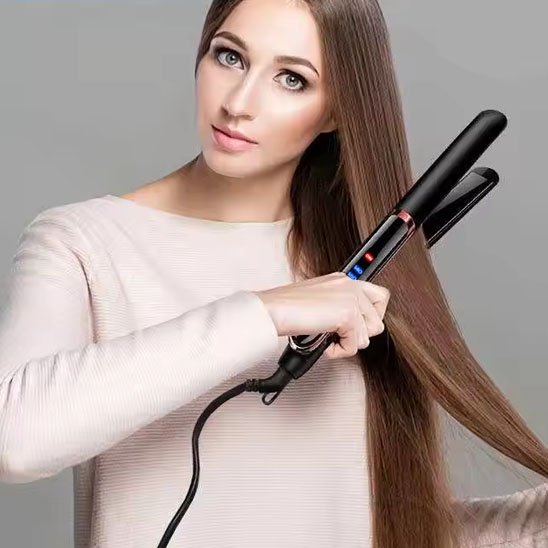 Lisseur pour cheveux fille brune